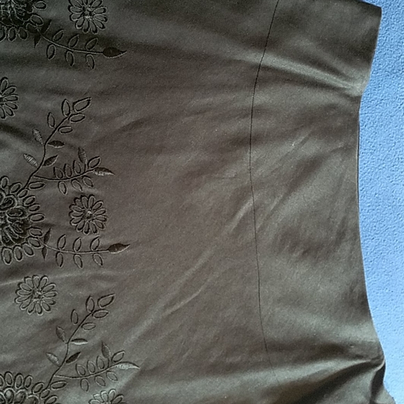 Black Embroidered Linen A-Line Skirt - Picture 3 of 7
